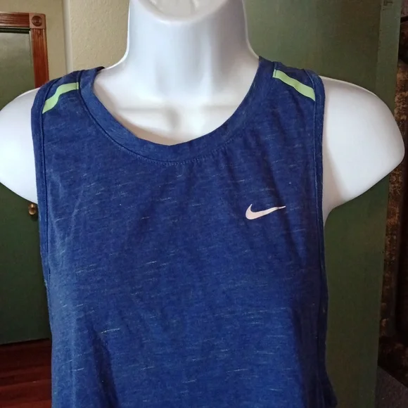Nike Women's Dri Fit Tank Top  Back Running Sz M - Picture 2 of 7